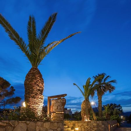 Ta Ambelakia Apartment Monemvasía Екстериор снимка